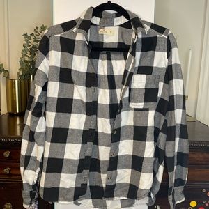 XS Hollister black/grey/white flannel.